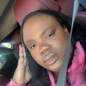 Meet your Posher, Keneisha